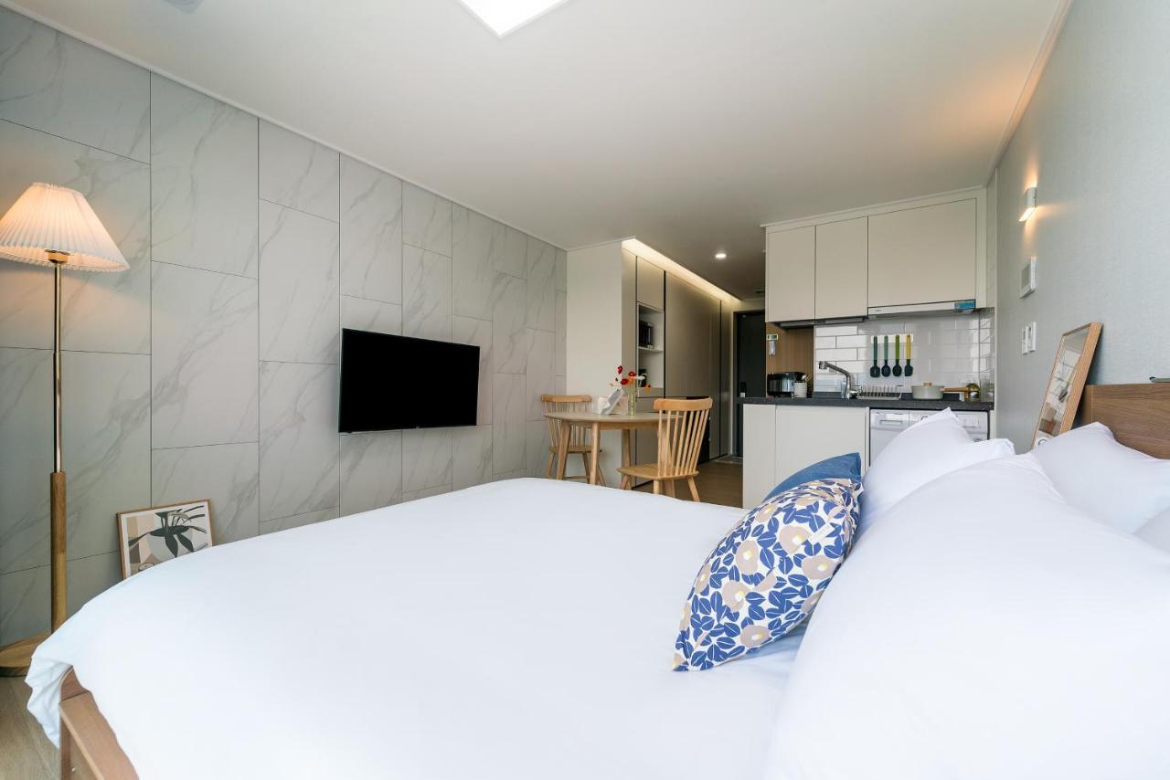 Urbanstay Jeju Airport Eksteriør bilde