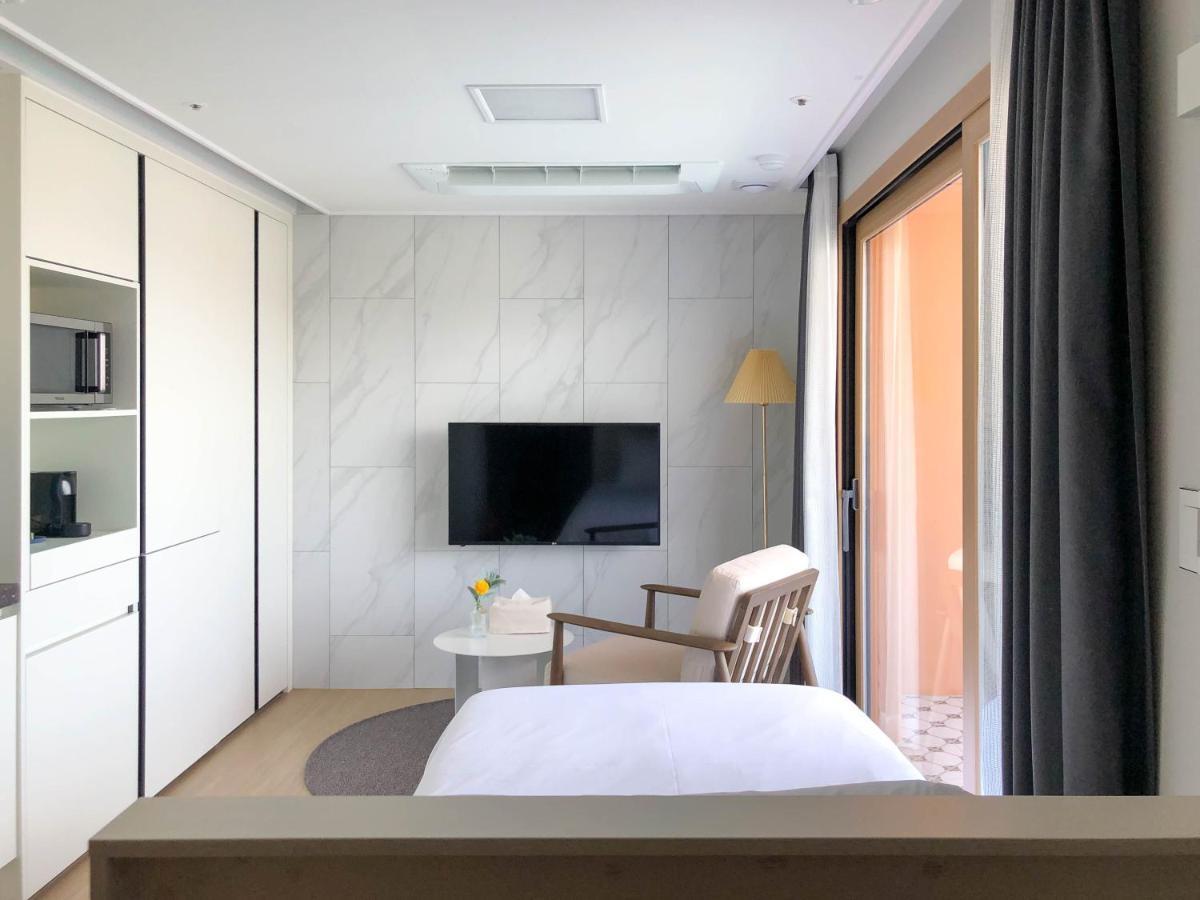 Urbanstay Jeju Airport Eksteriør bilde